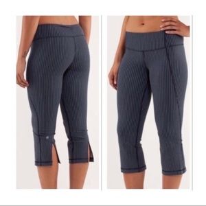 Lululemon Athletic Gather & crow crop